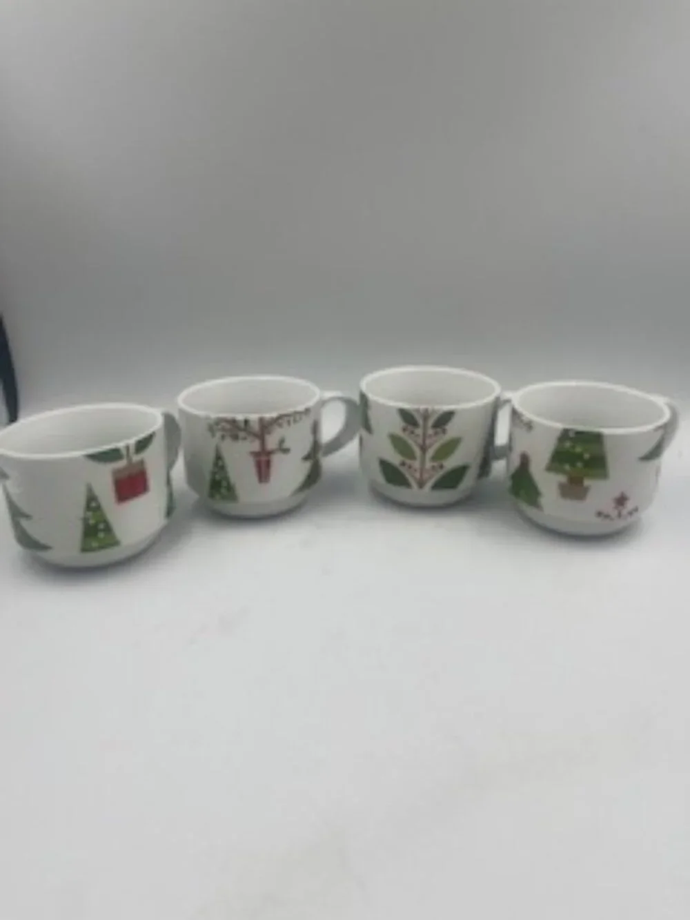 Vintage Pier 1 Christmas Tree Stacking Mugs with metal rack 1990’s era NWT